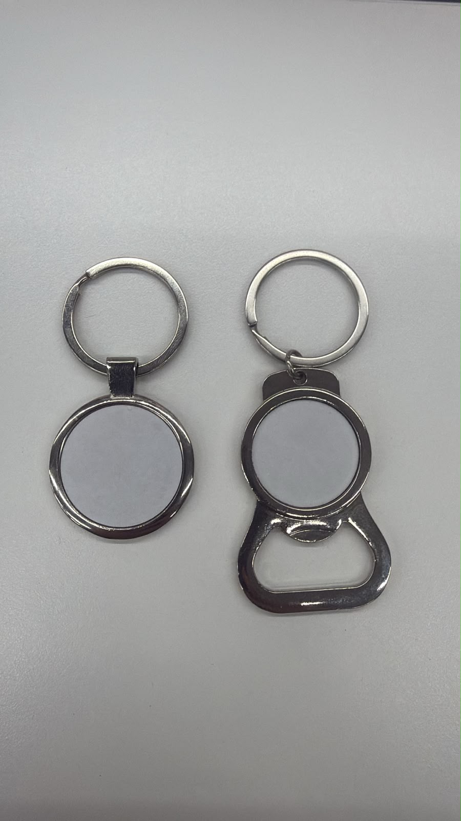 Metal keyring