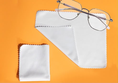 Glasses cleaner